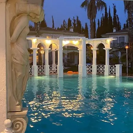 B&d Lou Villa